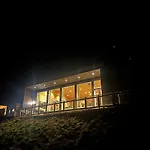 Feriehus Unik Og Moderne Med Utsikt Mot Havet