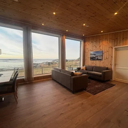 Nyaraló Unik Og Moderne Med Utsikt Mot Havet 38 Otterlei