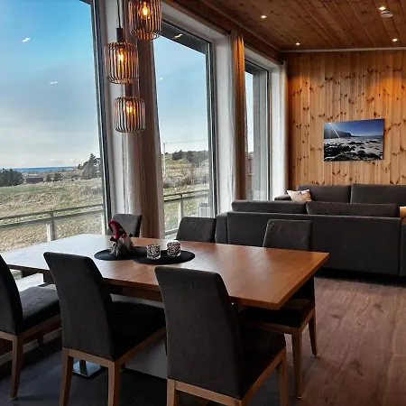 Unik Og Moderne Med Utsikt Mot Havet 38 Otterlei *