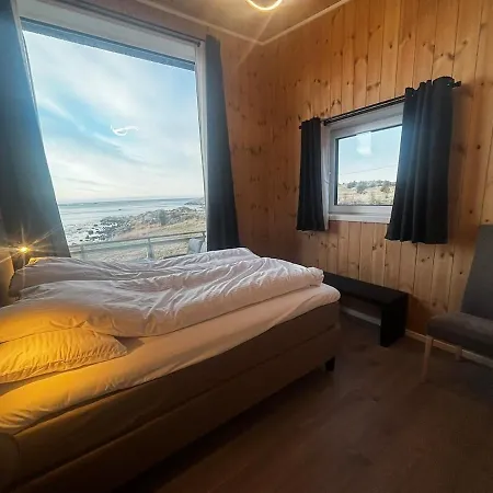 Unik Og Moderne Med Utsikt Mot Havet 38 Otterlei * Haram