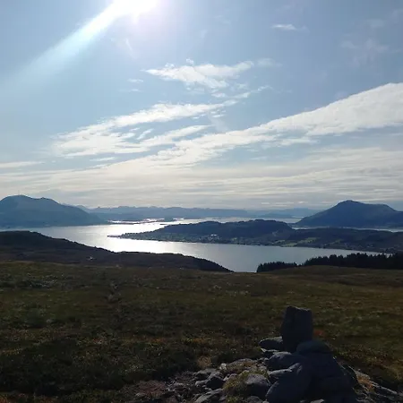 Nyaraló Unik Og Moderne Med Utsikt Mot Havet 38 Otterlei *