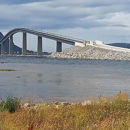 Unik Og Moderne Med Utsikt Mot Havet 38 Otterlei
