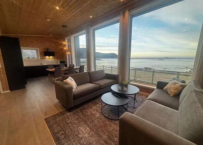 Unik Og Moderne Med Utsikt Mot Havet 38 Otterlei * Haram