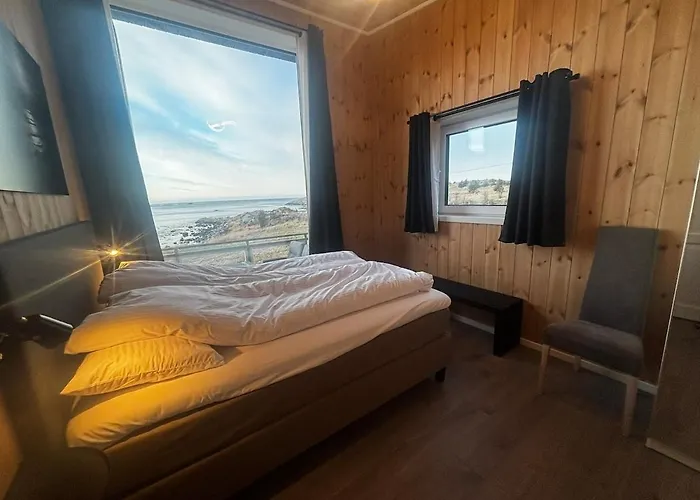 Unik Og Moderne Med Utsikt Mot Havet 38 Otterlei * Haram