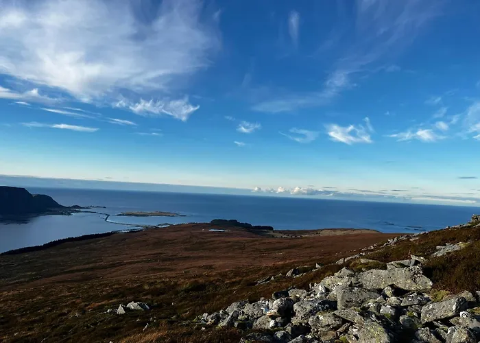 Unik Og Moderne Med Utsikt Mot Havet 38 Otterlei Haram